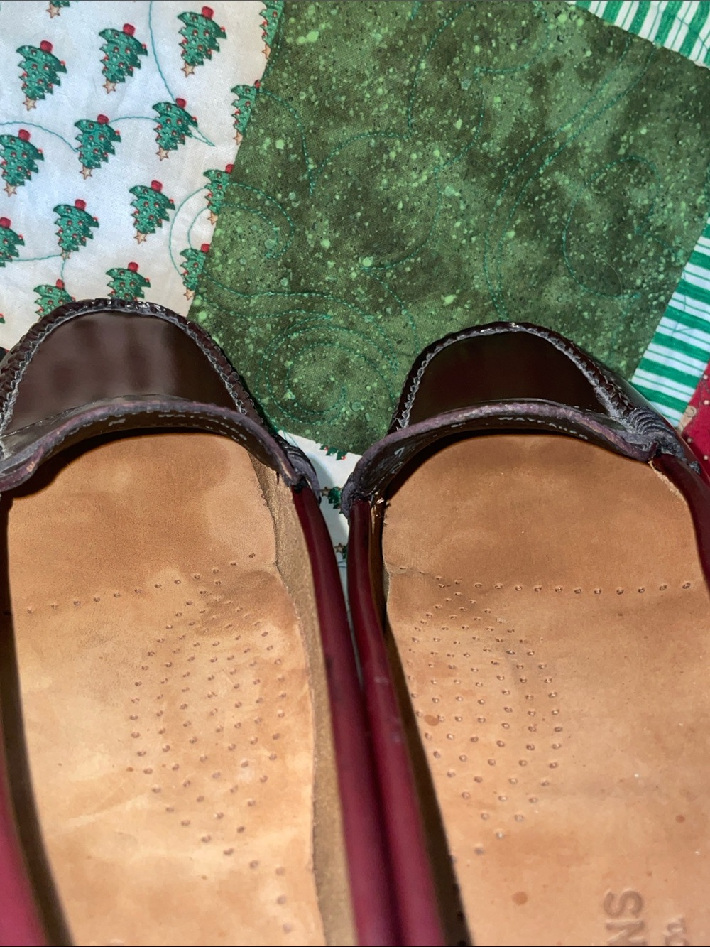 G.H. Bass & Co. Women's Burgundy Penny Loafers Size 7M - Picture 10 of 13